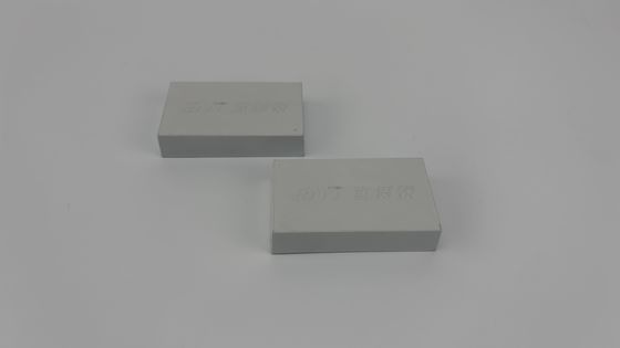 良い価格 マグネシウム部品 バイジカルカードケース 高性能でスタイリッシュなデザイン 耐久的で軽量なビジネス用品 オンライン